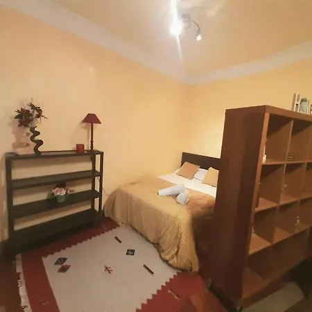 Estudio En El Centro De Διαμέρισμα *
