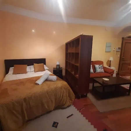Estudio En El Centro De * Βίγκο